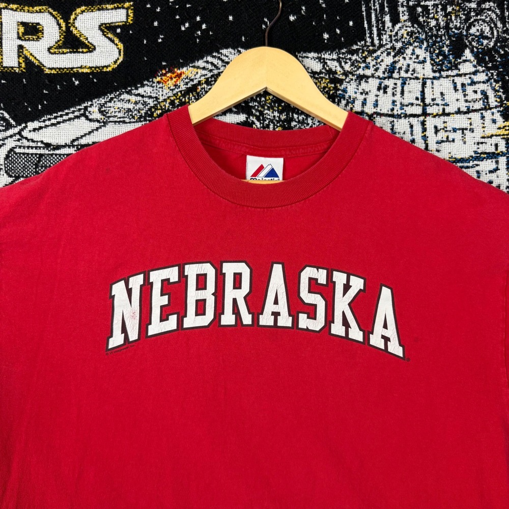 Majestic Nebraska Huskers T-Shirt Red Graphic Short Sleeve Mens XL 23x29.5
